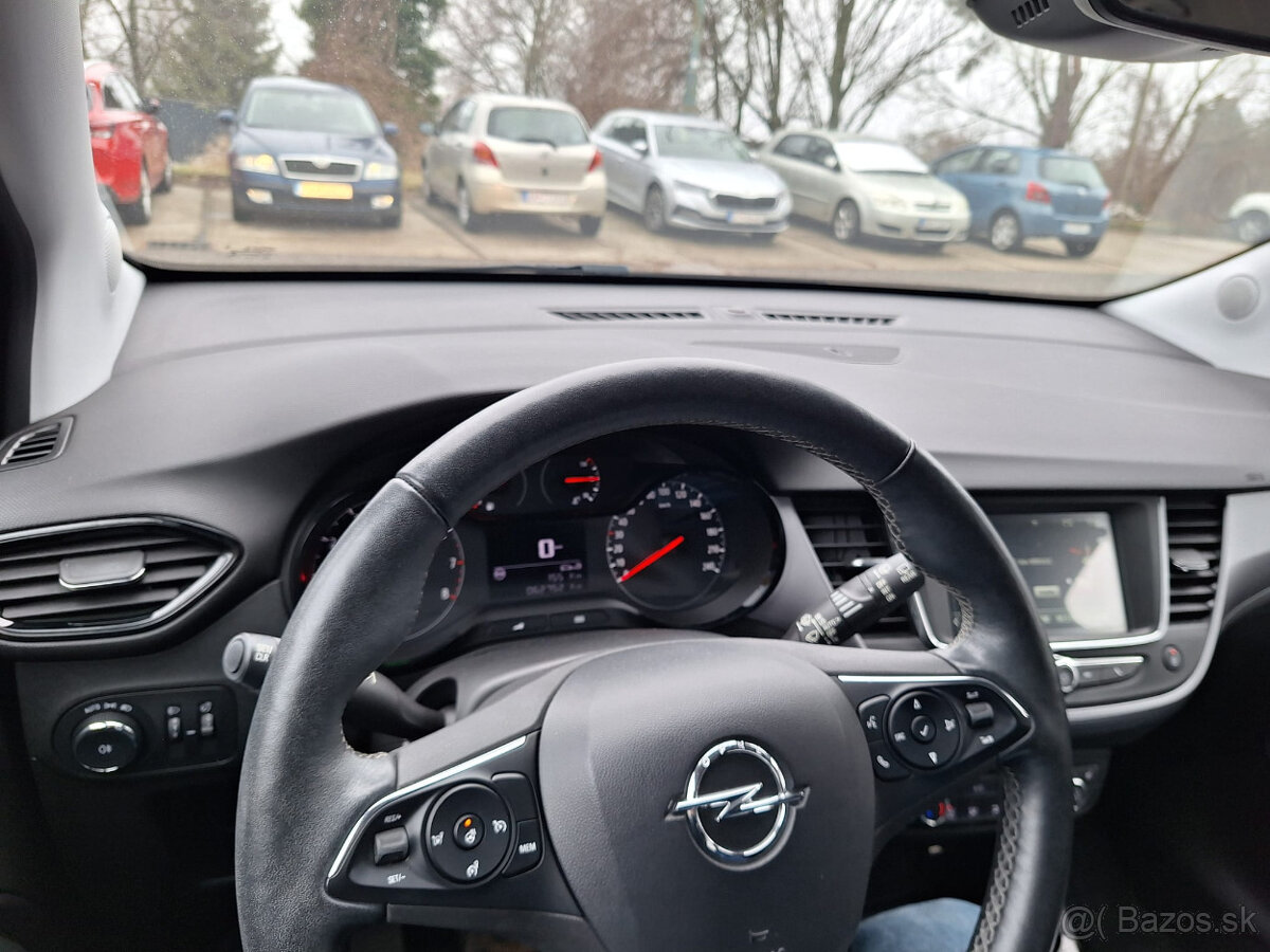 Opel Crossland 1.2 Top Stav Dobra výbava - 11