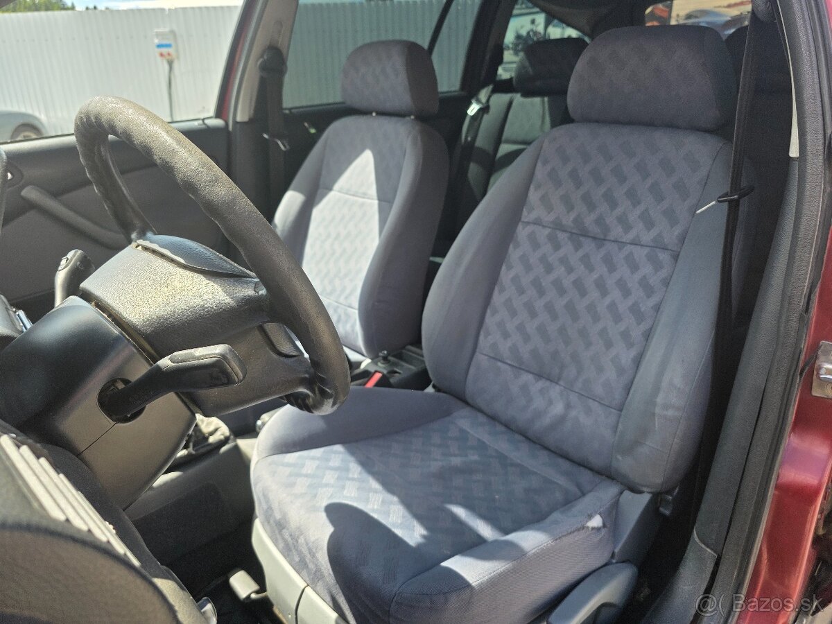 Škoda Octavia Combi 1.9 TDI TOUR - 11