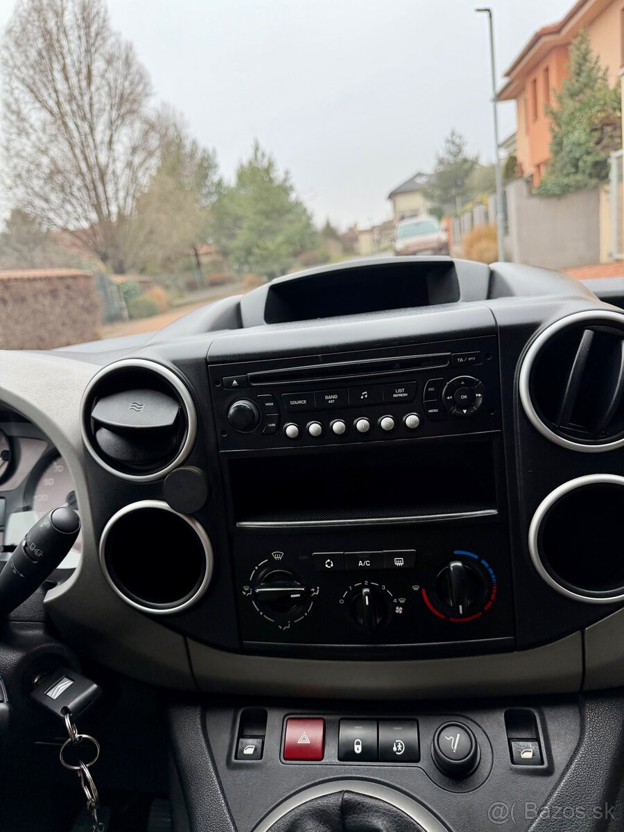 CITROEN BERLINGO MULTISPACE 7-MIESTNE / 1,6 HDI PRVÝ MAJITEĽ - 11