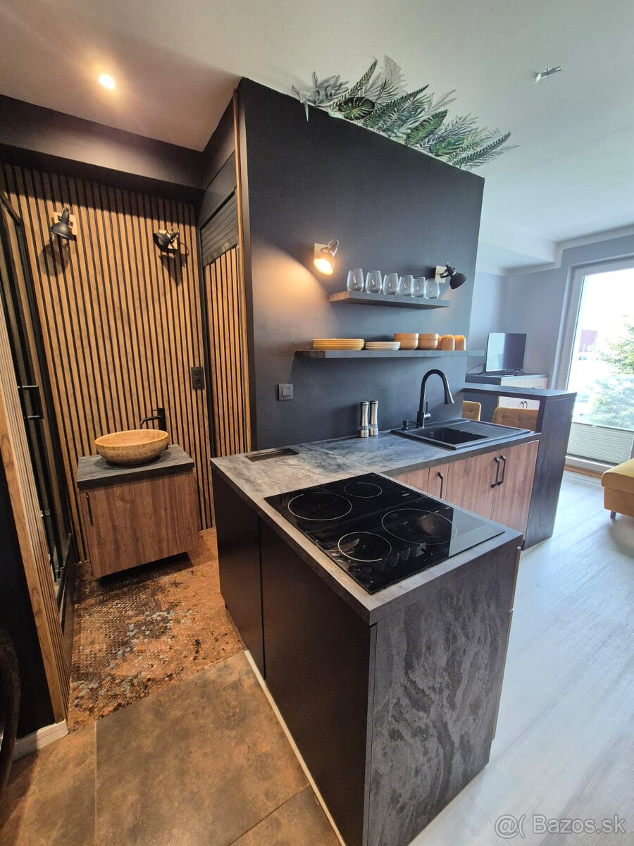 Na prenájom útulná garsónka s balkónom v centre Žiliny - 11