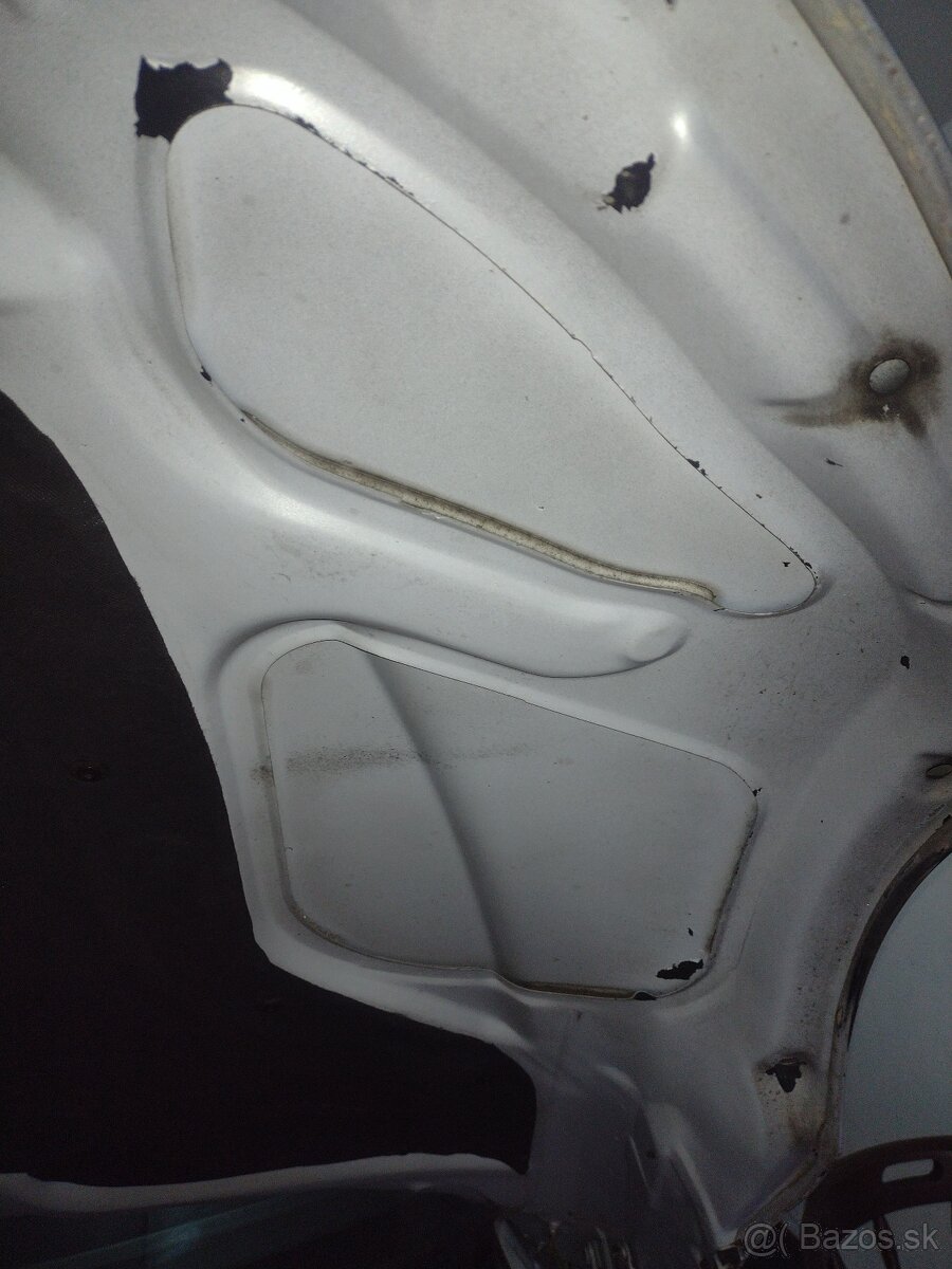 Predám prednú kapotu z BMW Z3 - 11