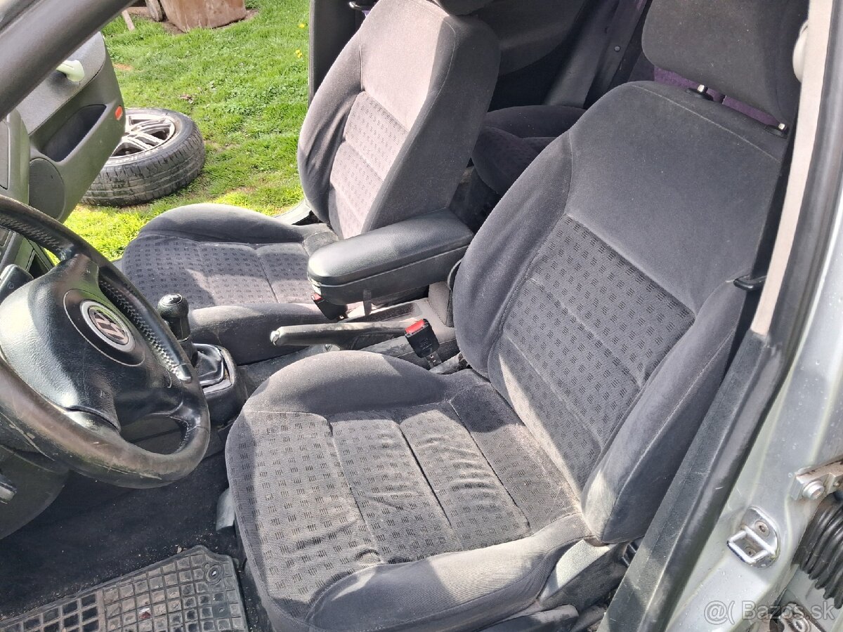 Rozpredám golf 4. - 11