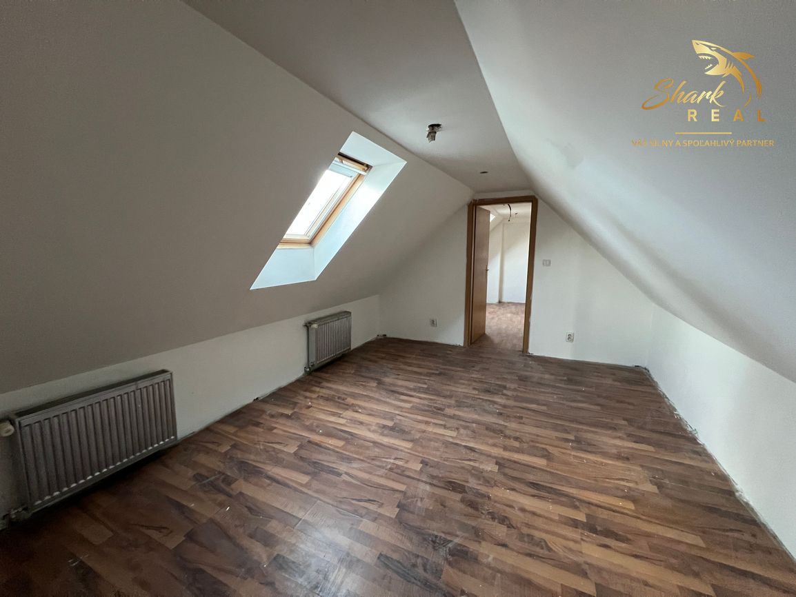 Rodinný dom - Chalupa usadená v peknom prostredí - 11