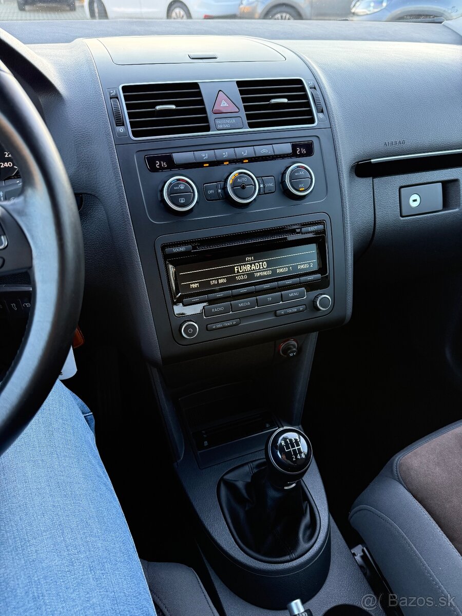 Volkswagen Touran 1.4TSI Highline - 11