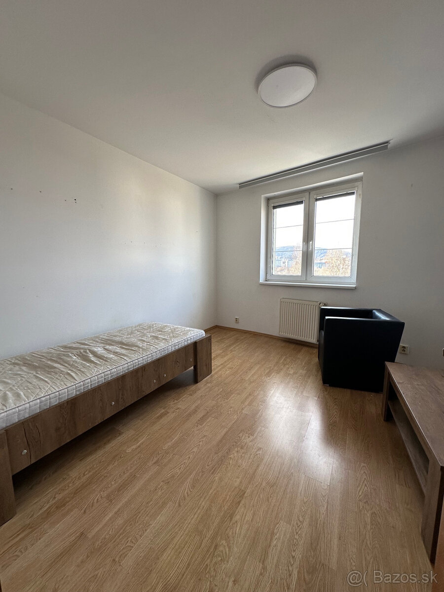 TOP ponuka: 3-izbový byt s 2 loggiami – Lamač, Bakošova ul. - 11