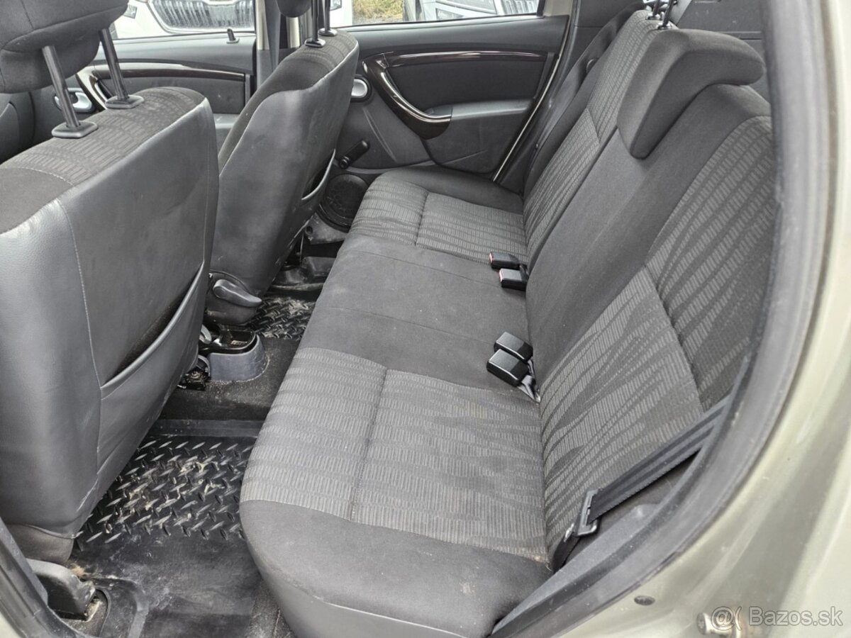 Dacia Duster 1.6 16V 4x4 Access - 11