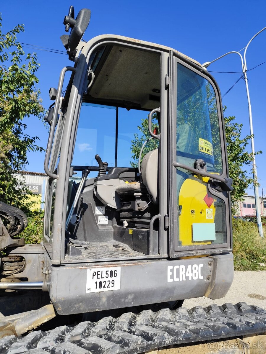 Báger Volvo, 5000kg, 3x lyžica. - 11