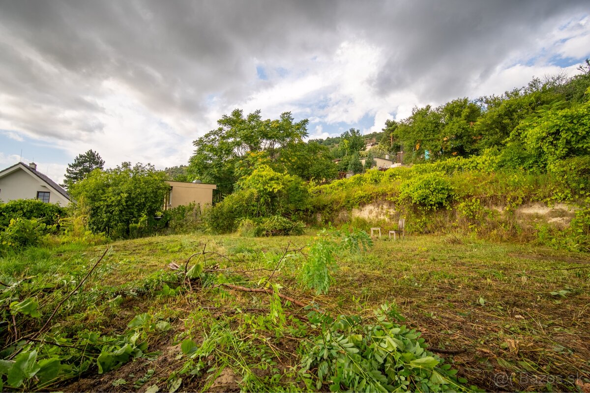 PREDAJ Pozemok 650 m2, Devín, Devínska cesta, Bratislava - 11