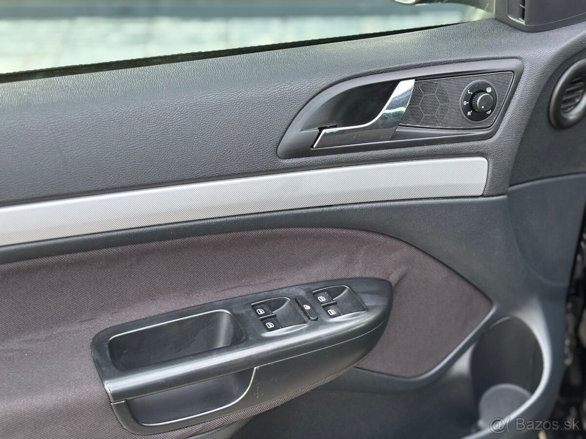 Škoda Octavia Combi 1.9 TDI Elegance 2009 268000 - 11