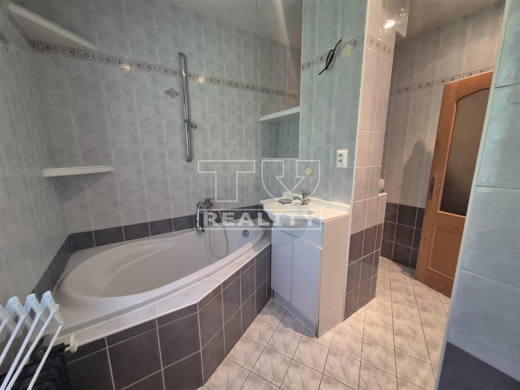 Predaj 5-izbového rodinného domu v Prievidzi – časť... - 11