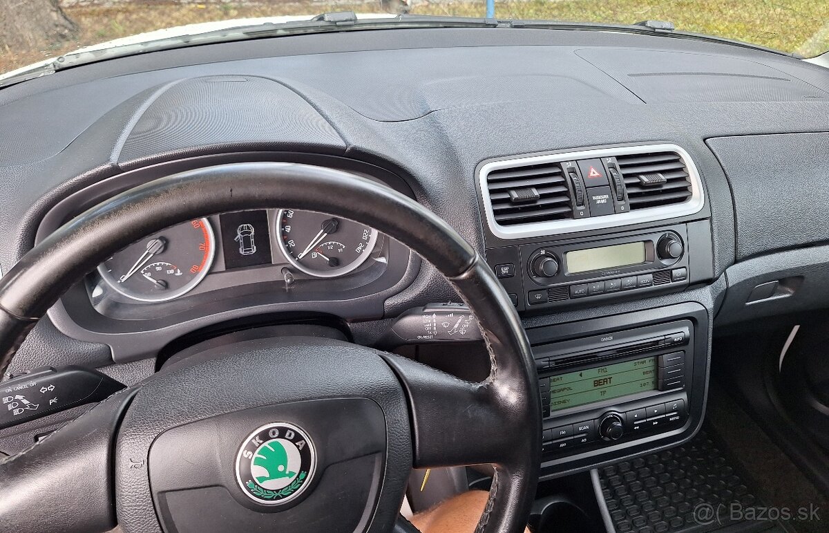 ŠKODA FABIA 1.4 16V - 11