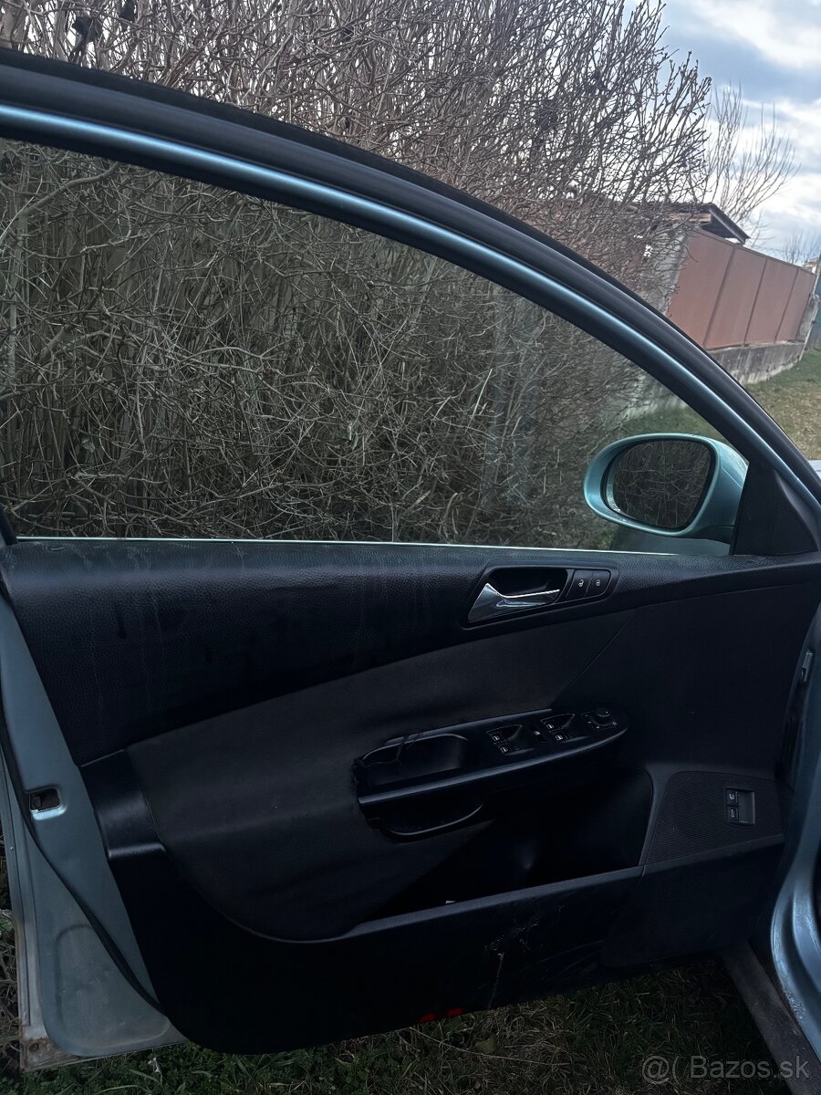 Volkswagen passat variant 1.9Tdi 77kw - 11