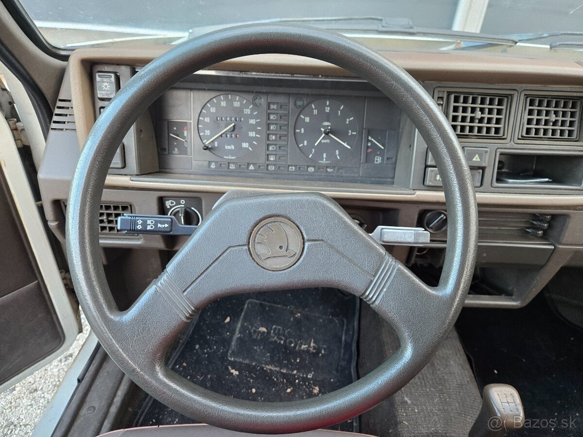 Škoda Favorit 136L __118000 km - 11