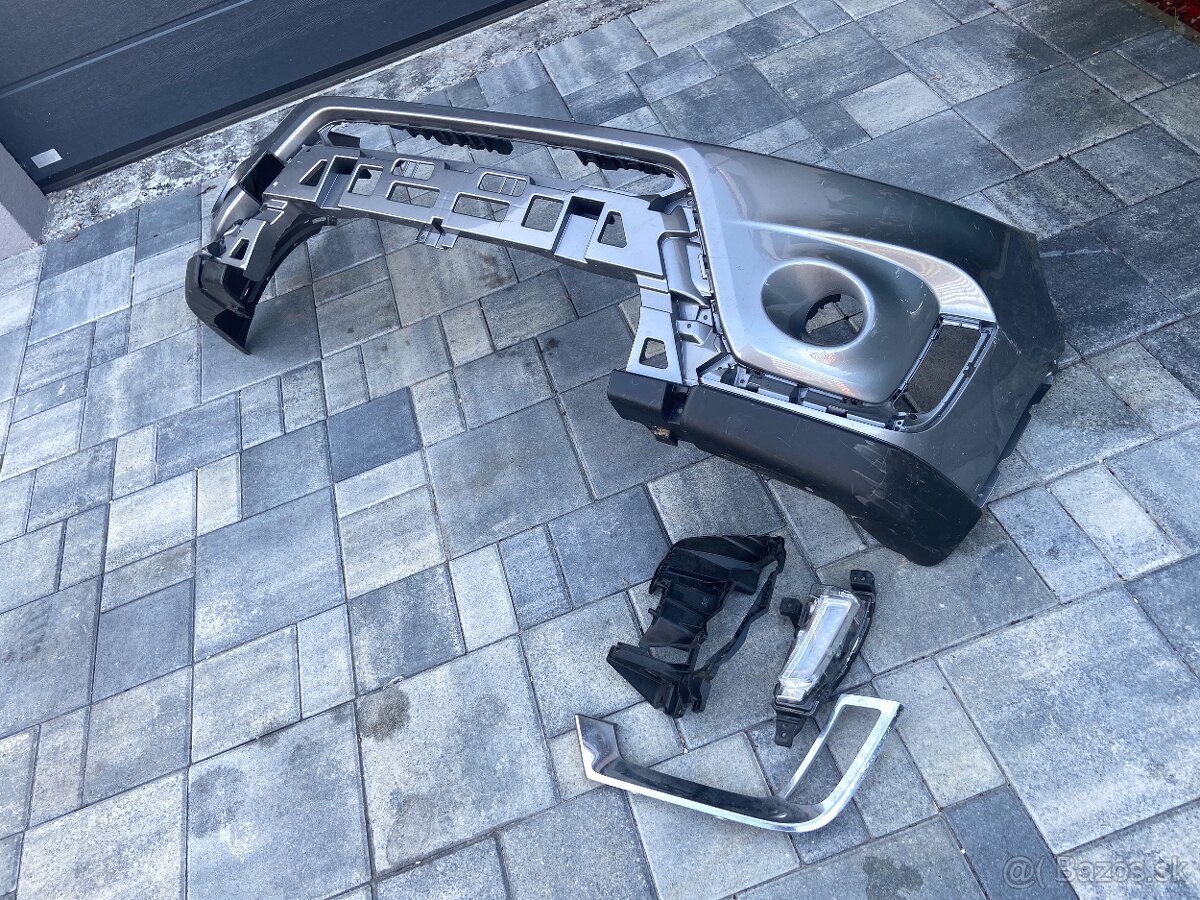 Suzuki Vitara 2019- - 11