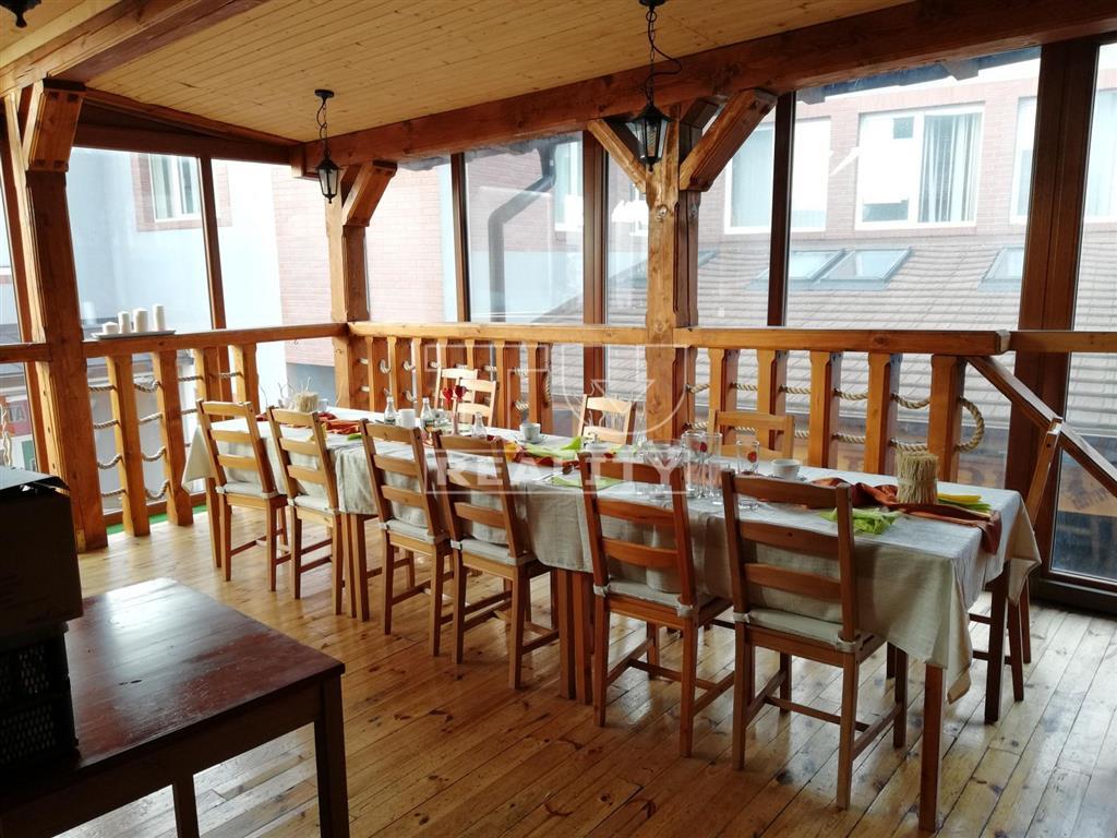 POLYFUNKČNÁ BUDOVA V CENTRE TRENČÍNA - 11