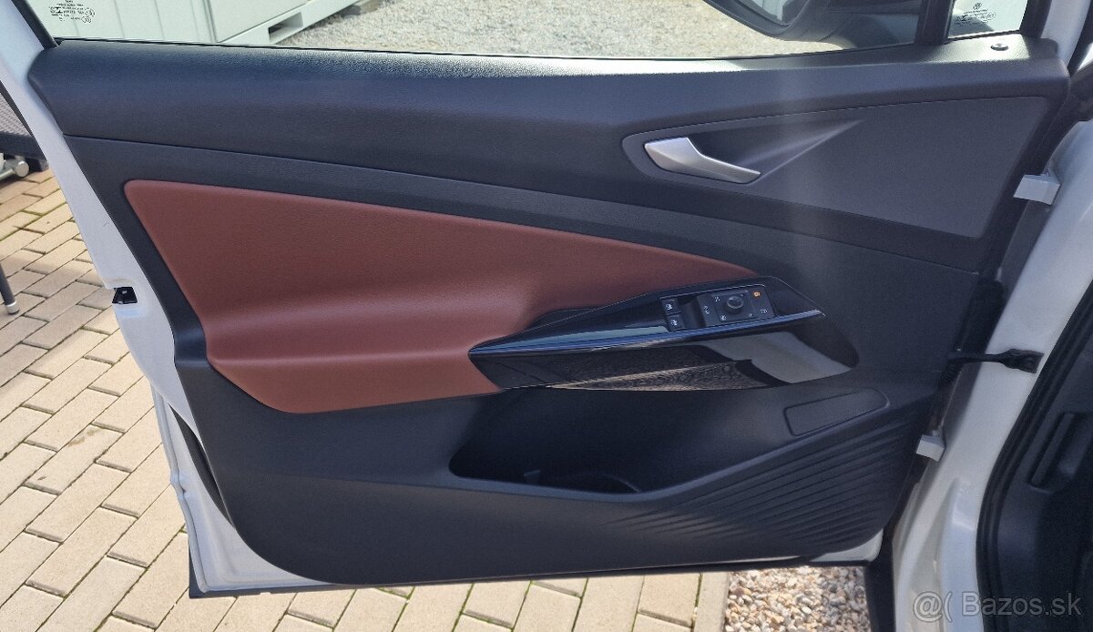 VOLKSWAGEN ID.4 PERFORMANCE UPGRADE 77KWH 1ST - 11