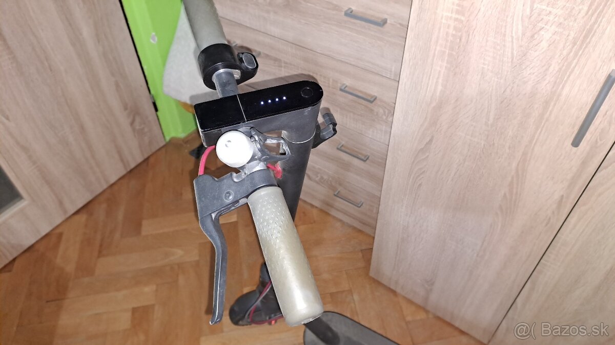 Elektrická kolobežka Xiaomi M365 - 11