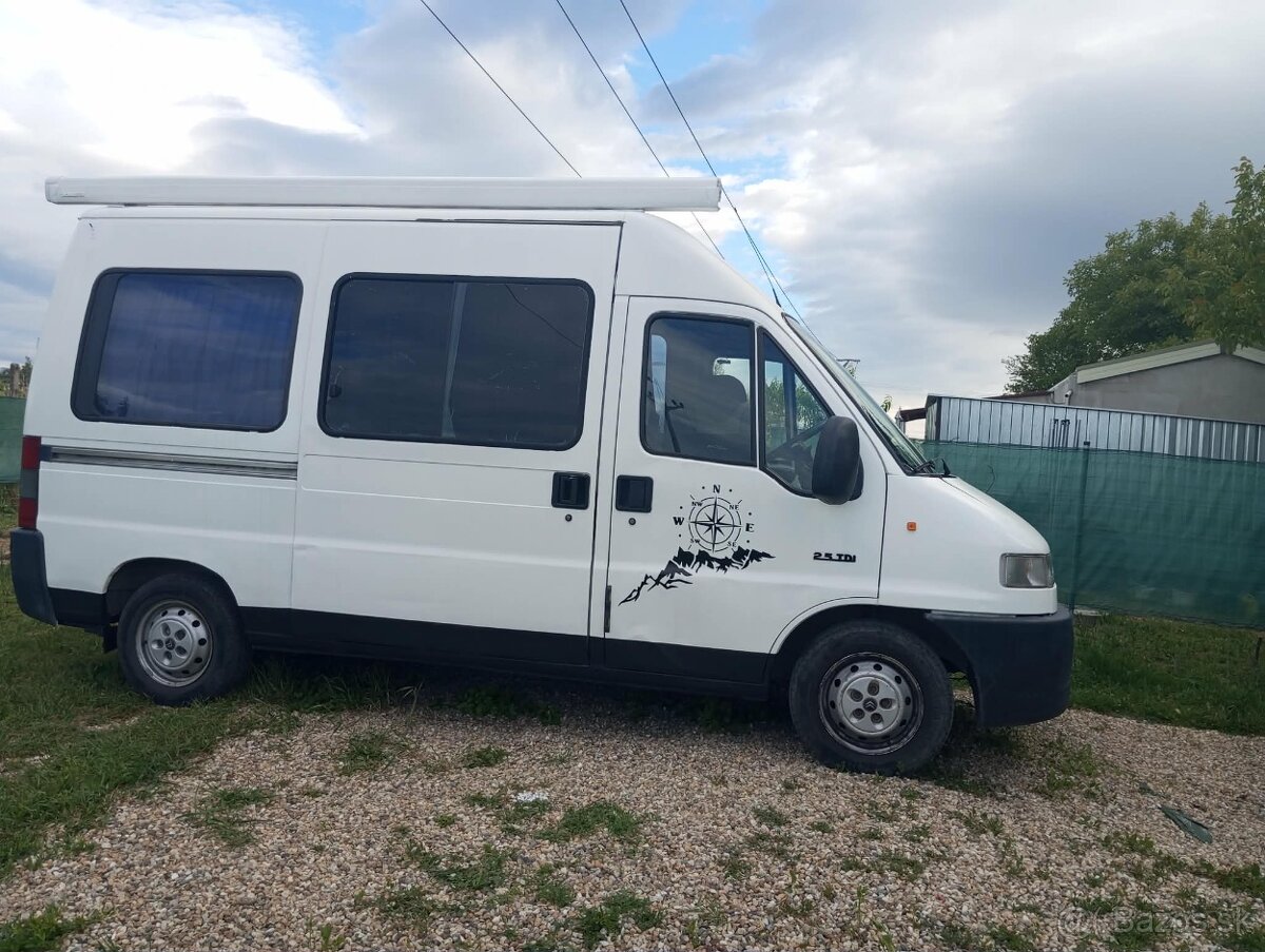 Všestranná dodávka - karavan - mikrobus - 11