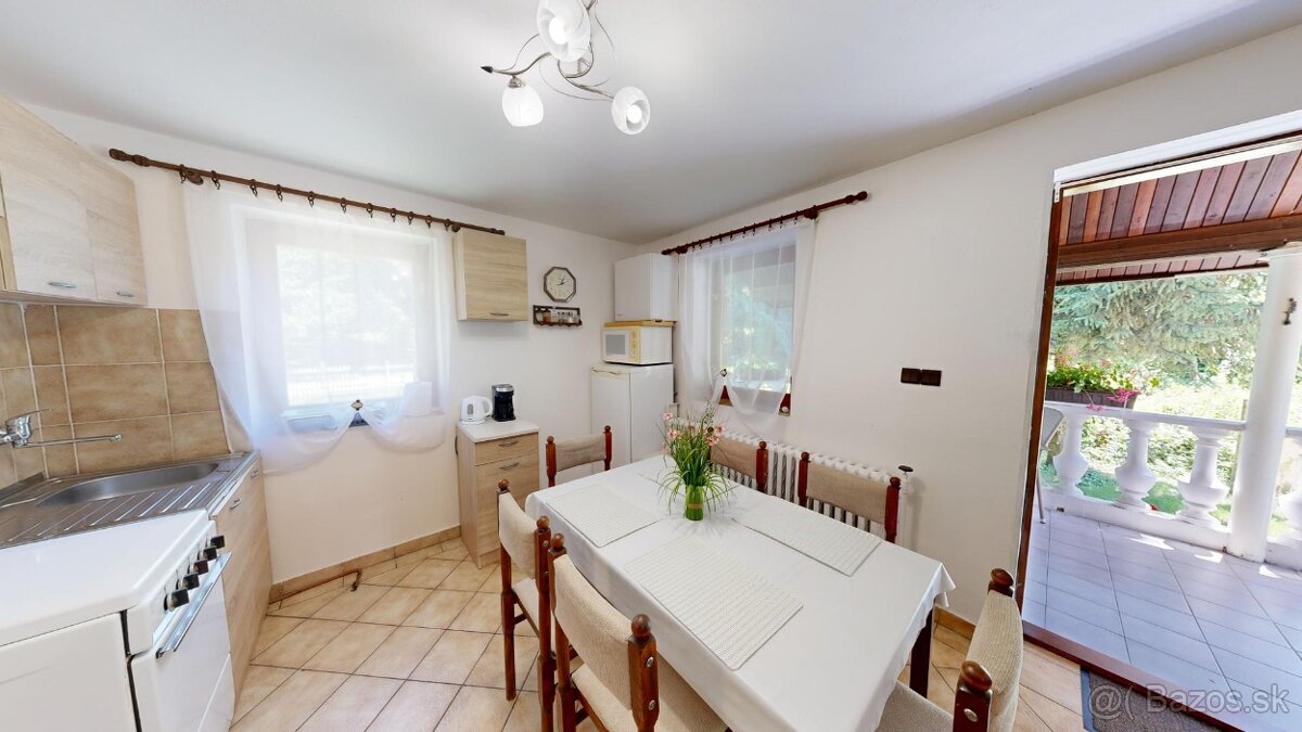 MUROVANÁ REKREAČNÁ CHATA SO ZARIADENÍM V BLÍZKOSTI ČÁRDY - 11