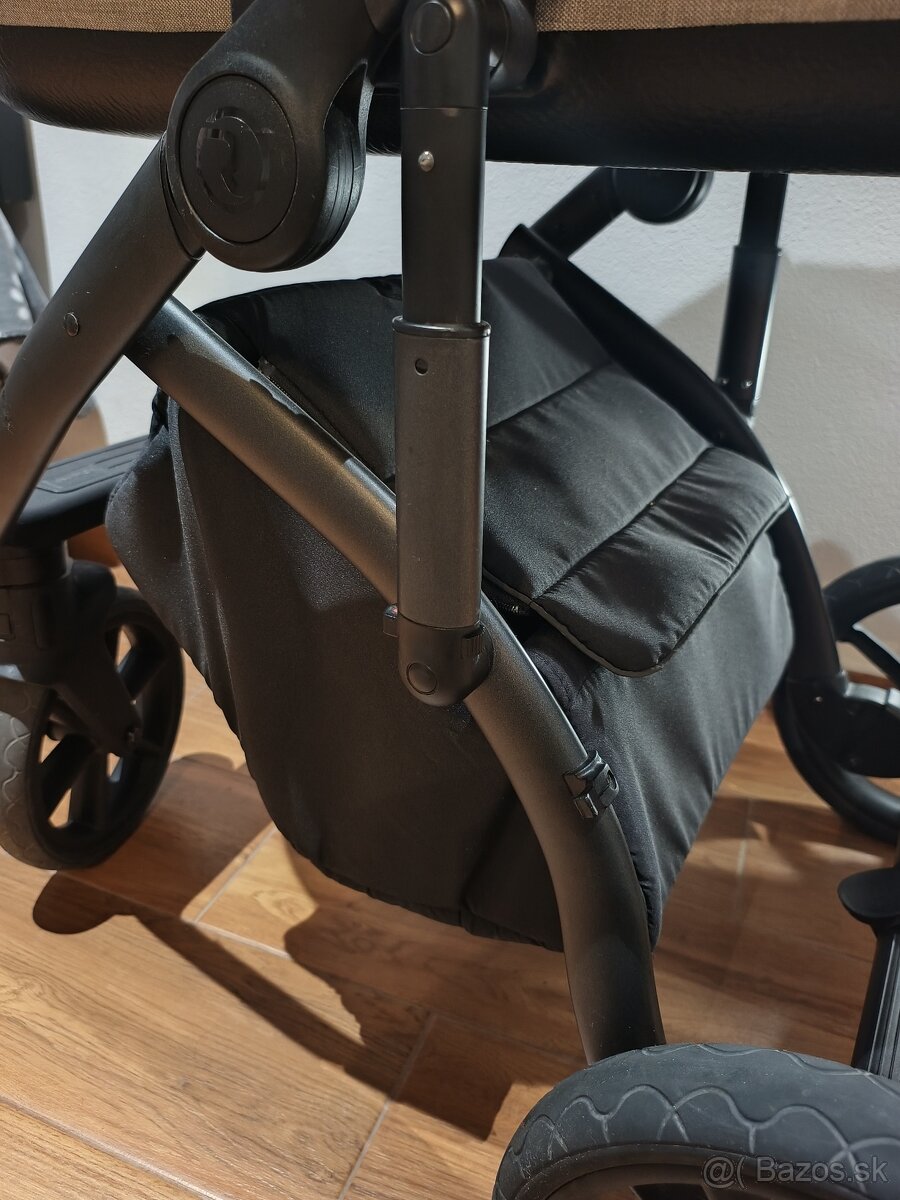 Kočík Roan bass next a vajíčko Cybex s isofixom - 11