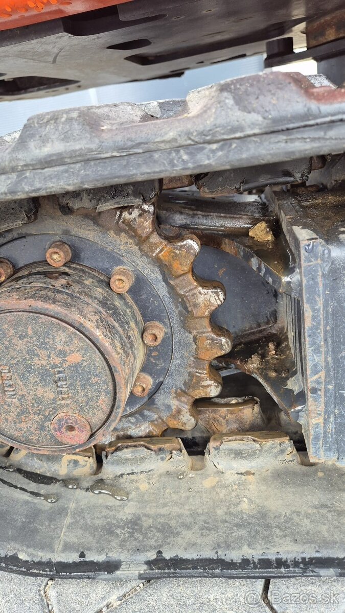 K prodeji mini bagr Kubota KX 016 - 11