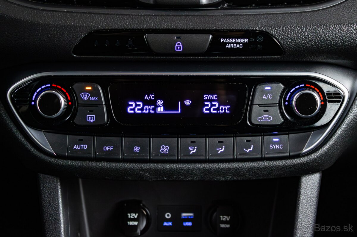 Hyundai i30 CW 1.4i 73kW / TOP STAV / 1. Majiteľ / - 11