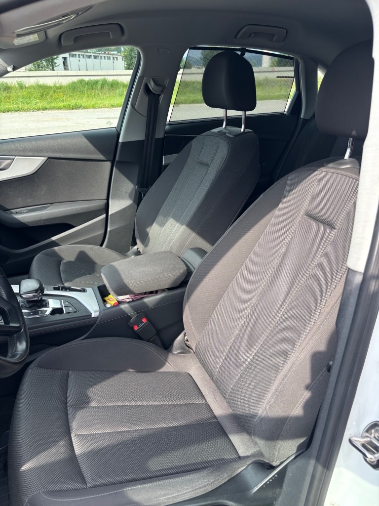 Audi A4 sedan 2.0 - 11