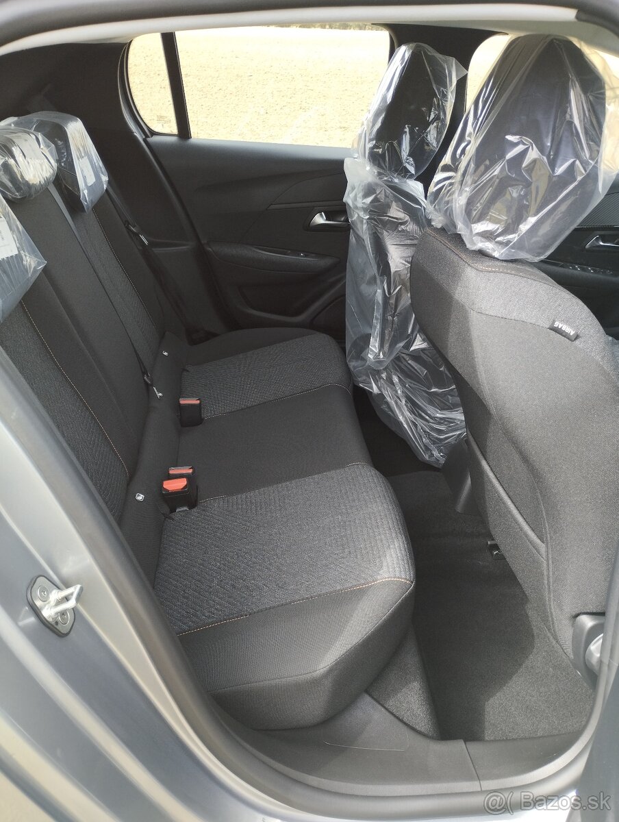 Peugeot 208 STYLE FACELIFT - STYLE, NOVÉ VOZIDLO , DPH - 11