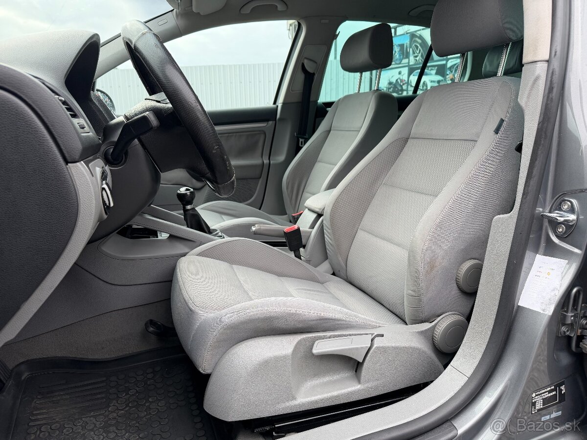 Volkswagen Golf 1.6 FSI Trendline - 11
