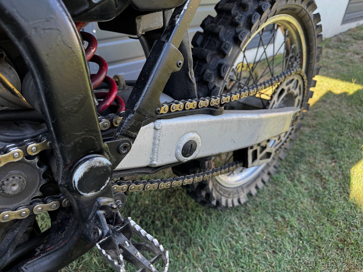 Suzuki RMZ 250 - 11