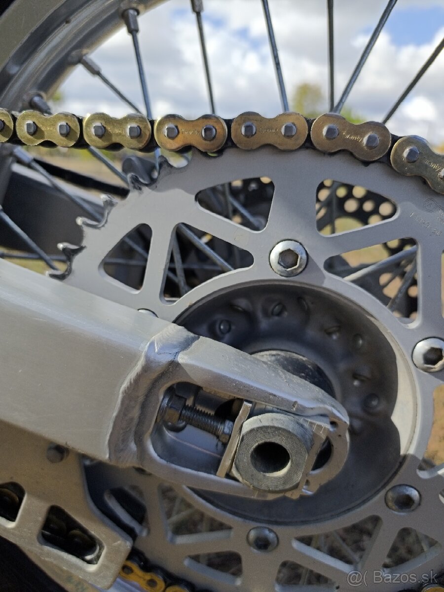 Predám Yamahu YZ 250 - 11