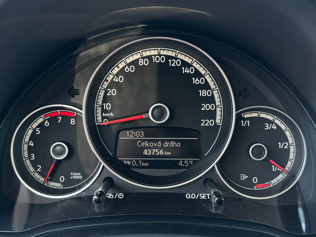 Volkswagen Up Move Up 1.0 MPi - 11