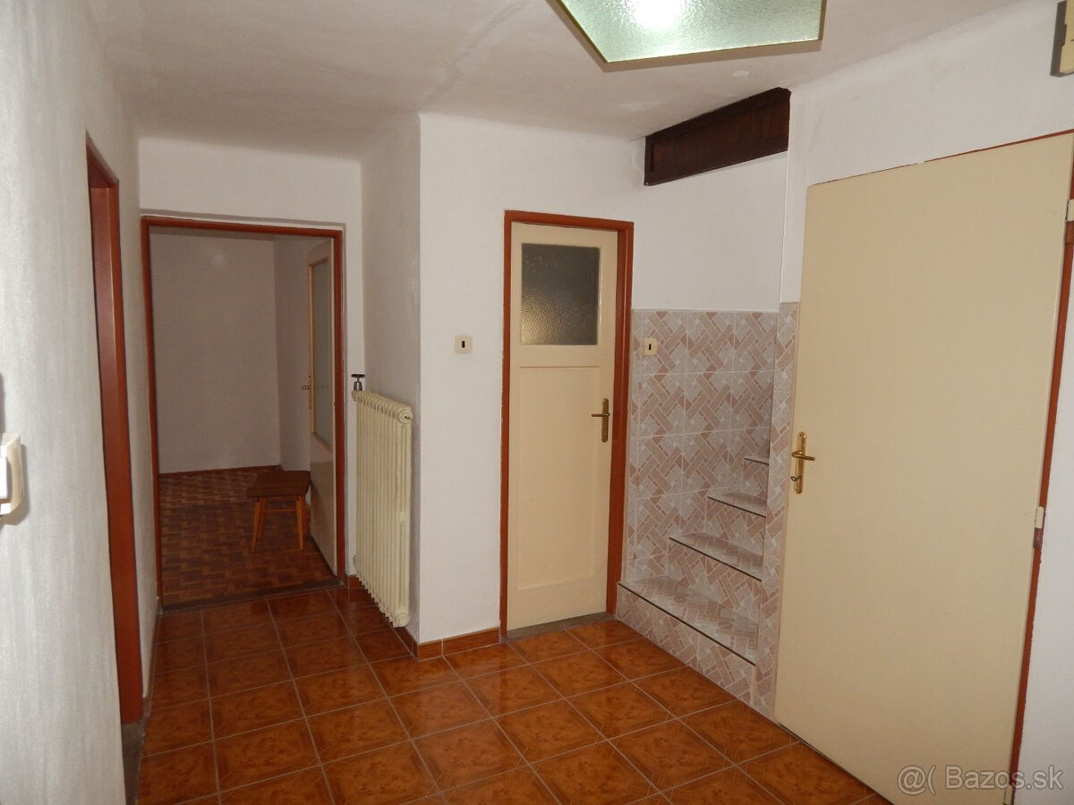 SPEKTRUM REALITY- NA PREDAJ 5-IZBOVÝ DVOJPODLAŽNÝ RODINNÝ DO - 11