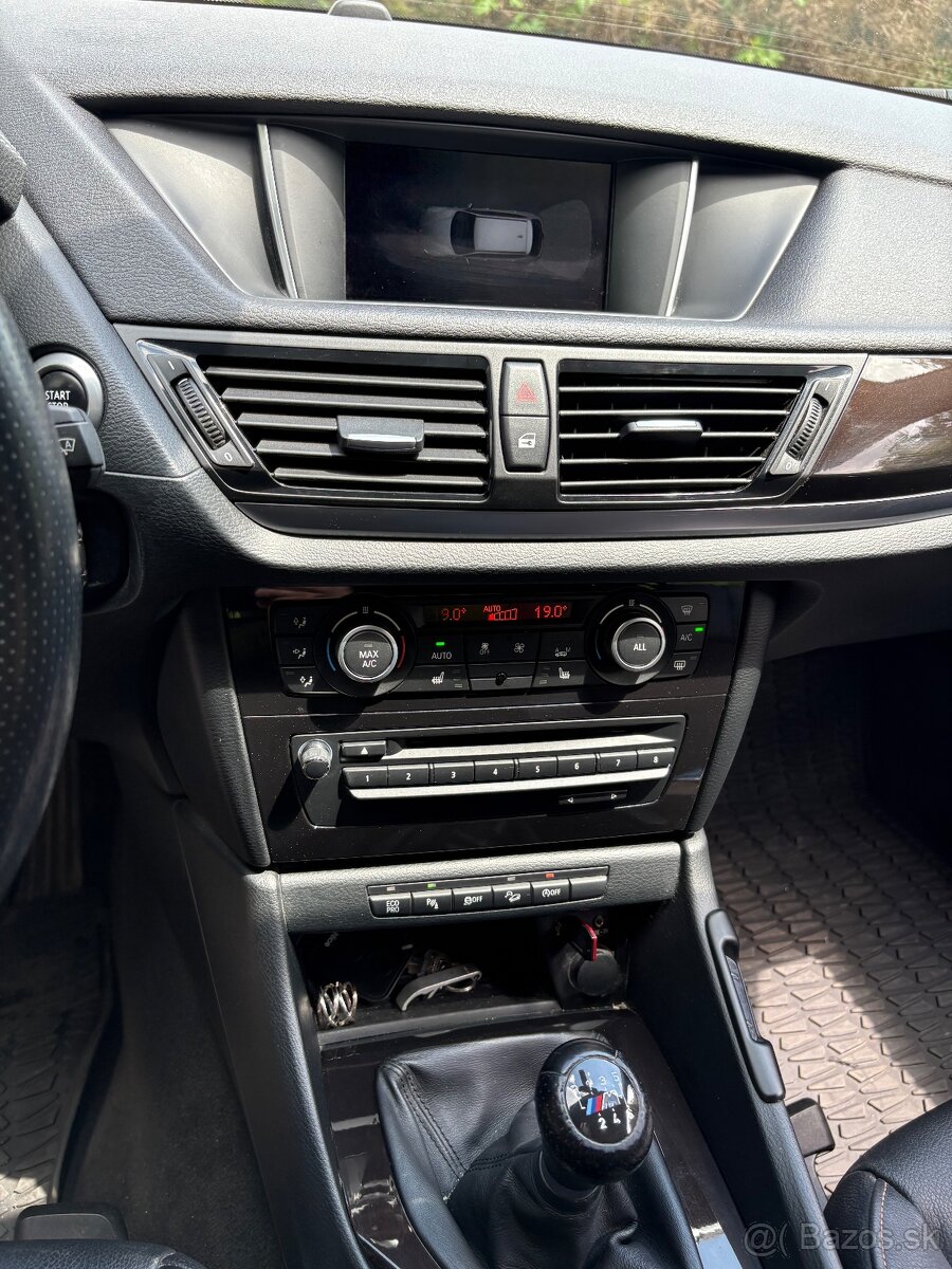 Bmw x1 xDrive 18d X-line - 11