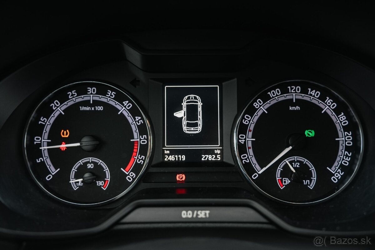 Škoda Octavia Combi 1.6 TDI DSG - 11