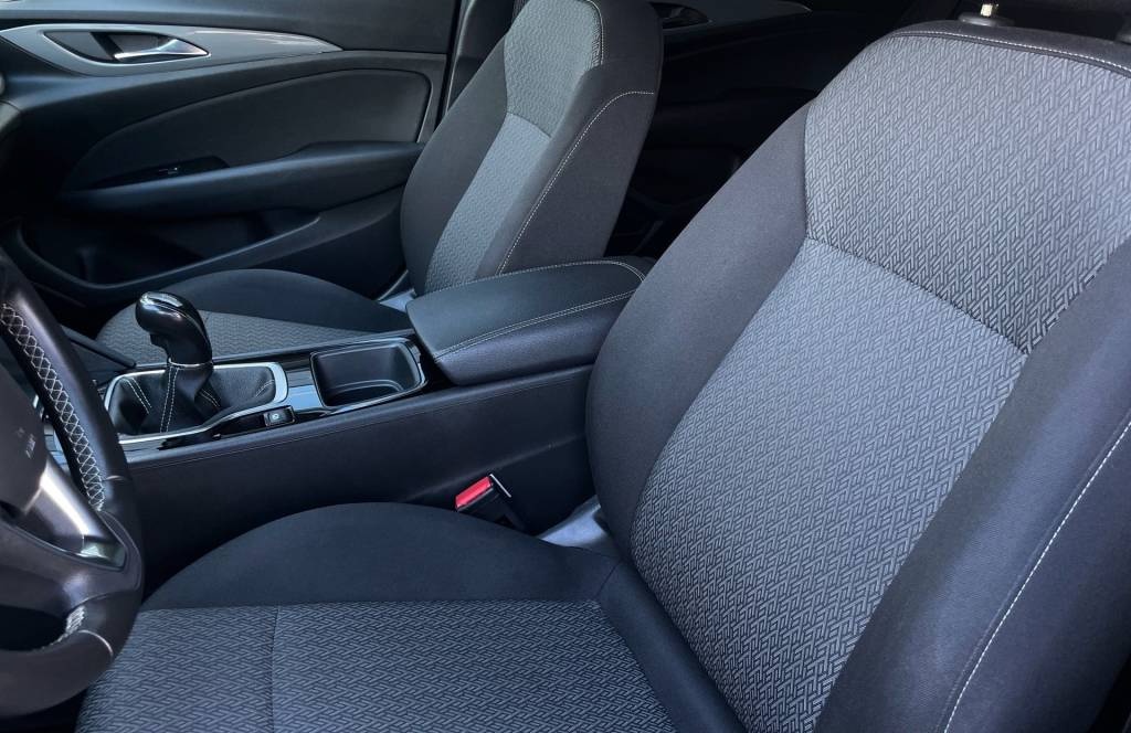 Opel Insignia 1.6 CDTI 136k Edition - 11