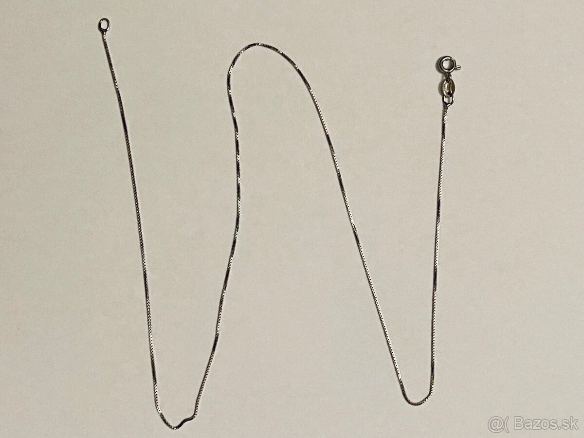 Strieborný náhrdelník s českými granátmi autíčko - 11