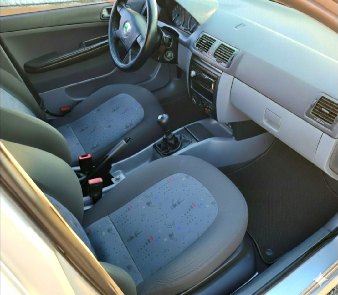 Škoda Fabia Hatchback Benzín 1,4MPI CLASSIC - 11