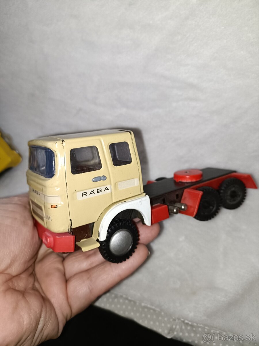 Retro autá na diely - 11