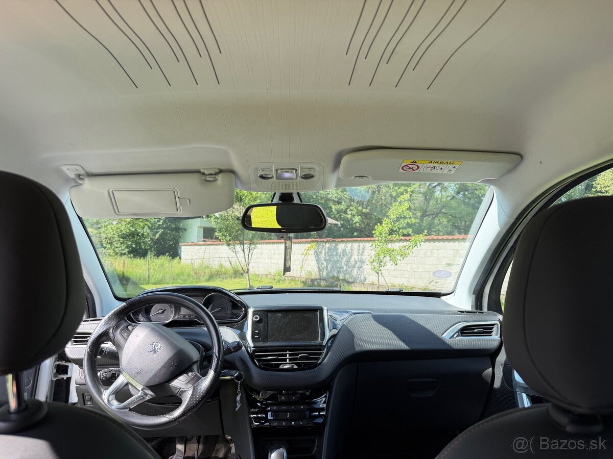 Predám Peugeot 2008 1.2 PureTech 81kW - 11