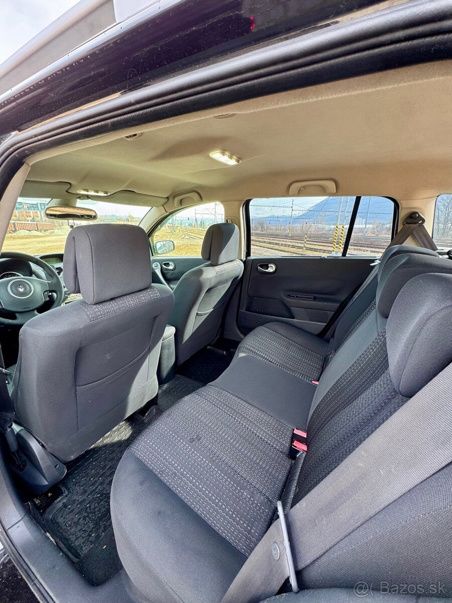 🚗 Renault Mégane Grandtour 1.9 dCi (96 kW) - 11