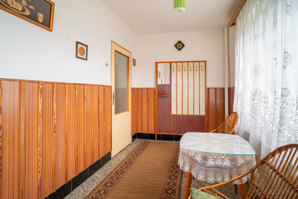 Na predaj 5-izbový rodinný dom Veľké Leváre - 11