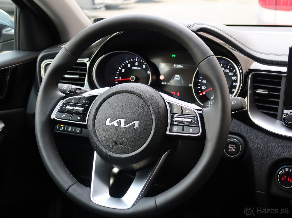 Kia xCeed Platinum 1.5TGDI,od.DPH,1.majiteľ,v záruke 10/2030 - 11