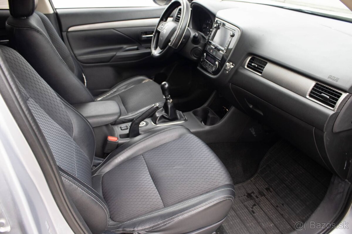 Mitsubishi Outlander 2.2 DI-D Intense - 11