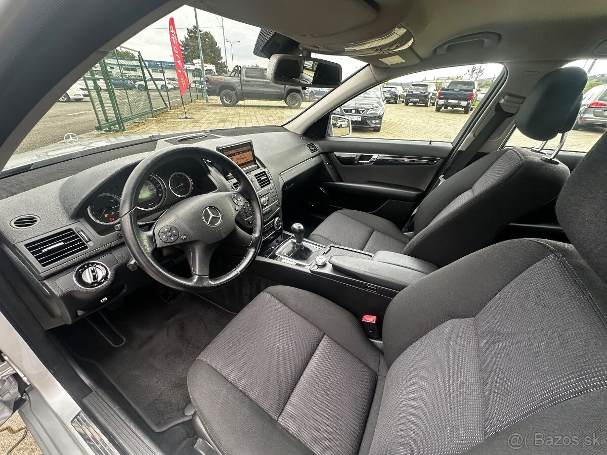 Mercedes-Benz trieda C200 CDI Classic - 11