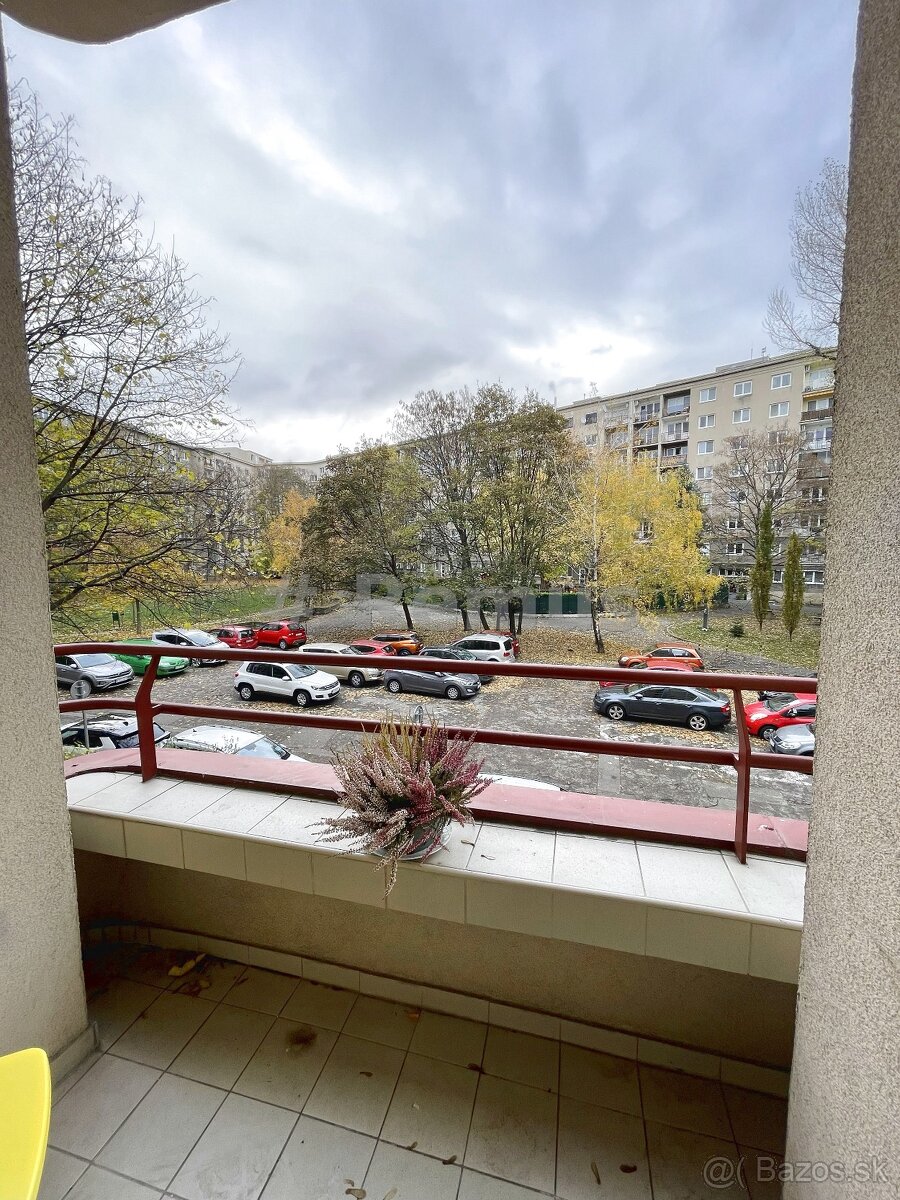 Nájom 3i byt, Krížna vnútroblok, Staré Mesto, 2 balkóny - 11