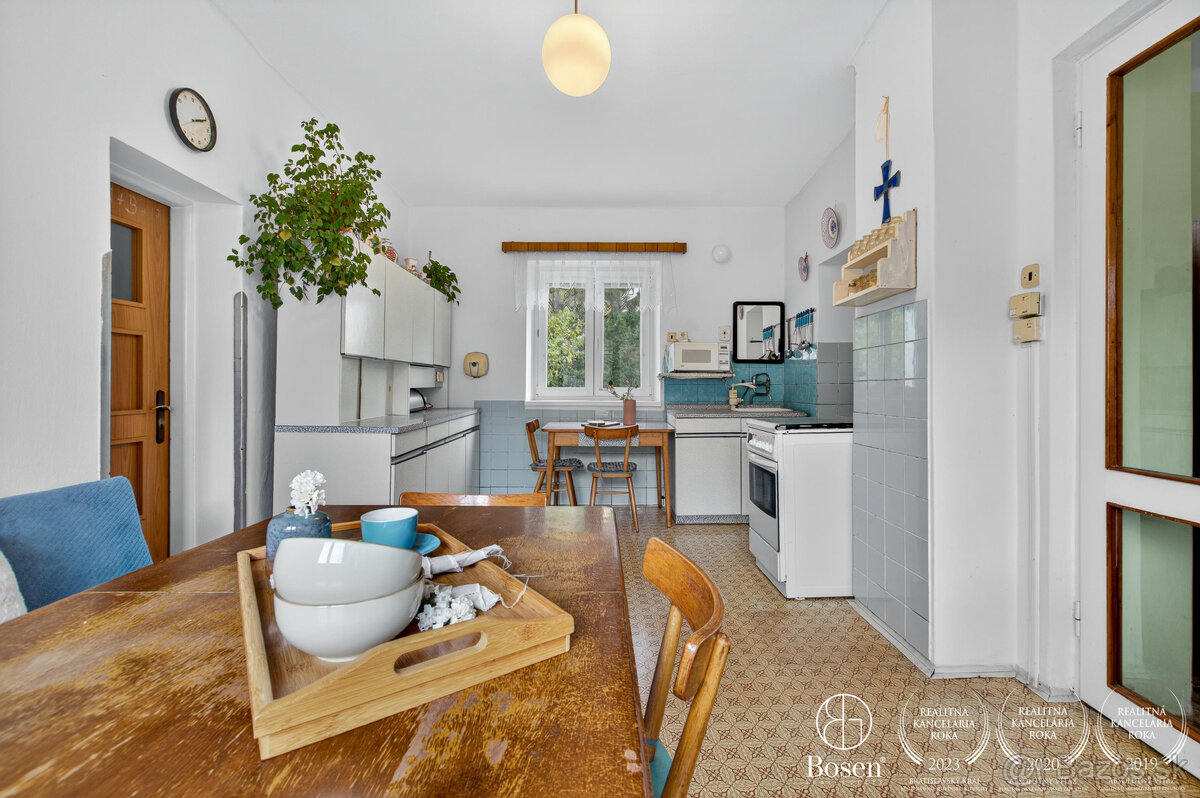 Bosen Group Vám ponúka na predaj exkluzívne vidiecky rodinný - 11