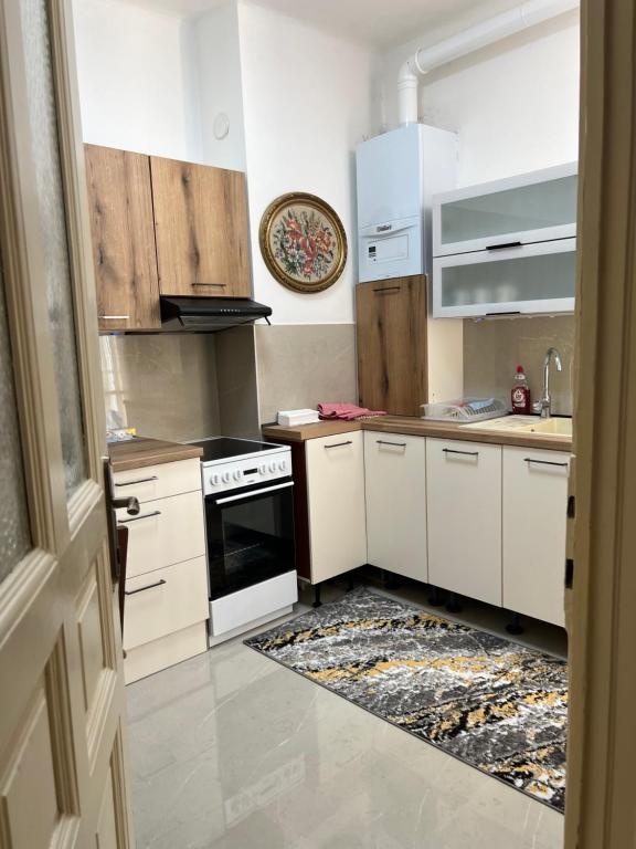 Trojizbový byt v centre Banskej Bystrice - 11