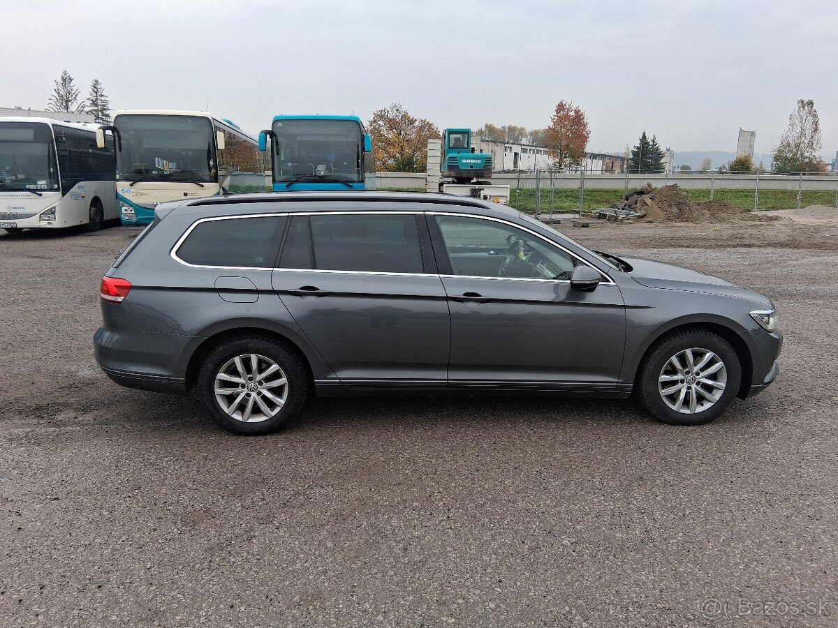 Predam volkswagen passat B8 2.0tdi 4-motion metrix svetla - 11