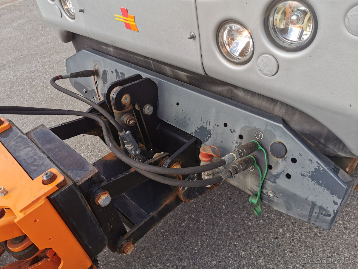 Prodám sklápěč KIEFER 1152 EURO 6 4x4 S3 zimní údržba - 11